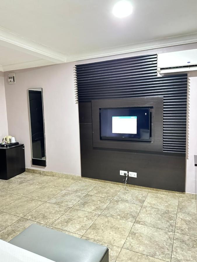 איקג'ה Msquare Hotel Gra מראה חיצוני תמונה
