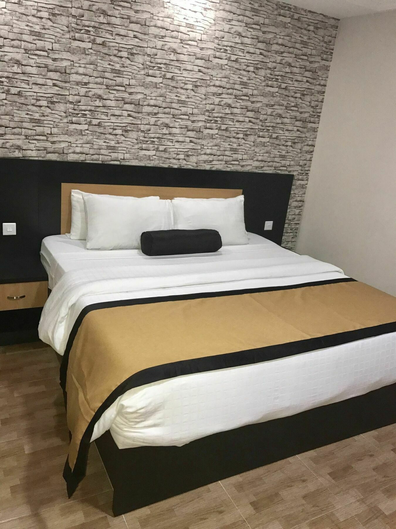 איקג'ה Msquare Hotel Gra מראה חיצוני תמונה