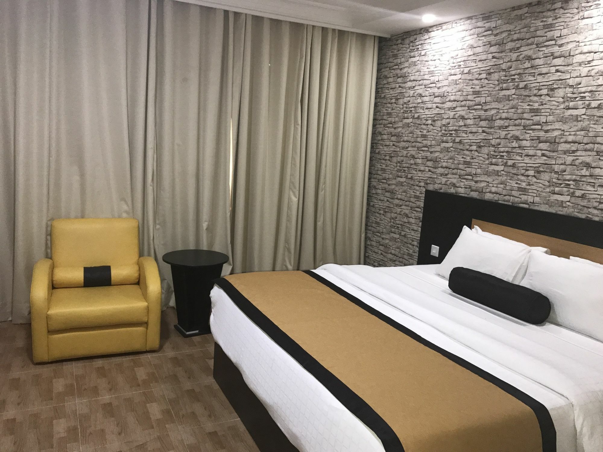 איקג'ה Msquare Hotel Gra מראה חיצוני תמונה